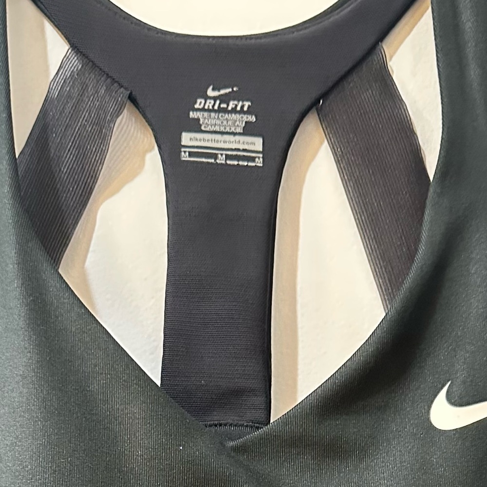 Nike Women's Black Sports Tank Top Size M - Picture 2 of 4